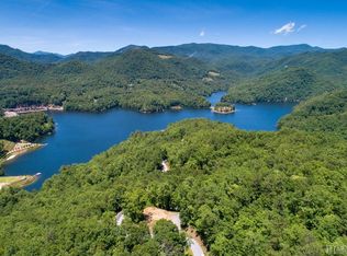 2998 Lake Forest Dr, Tuckasegee, NC 28783