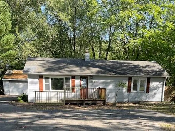 2853 Monnier St, Portage, IN 46368