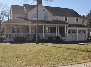 726 Warren Ave, Ho Ho Kus, NJ 07423