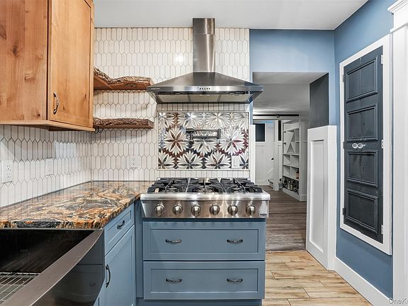 5th image of 24 Mountain Road