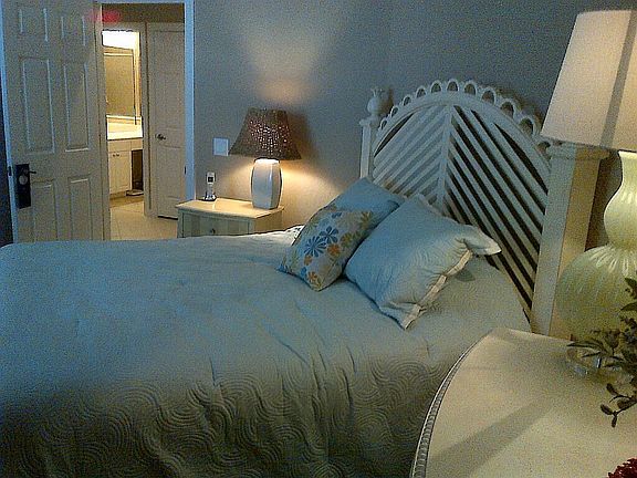 Guest Room 2 