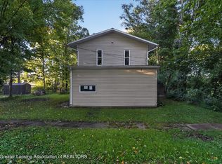 116 Monroe St, North Adams, MI 49262