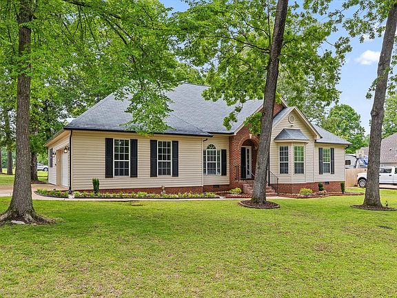 3rd image of 8225 W Lakeside Cir