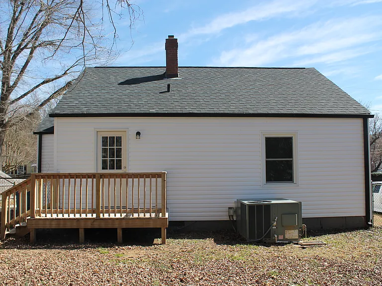 1419 Filbert St — Photo 15