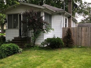 645 Slade Ave, Elgin, IL 60120