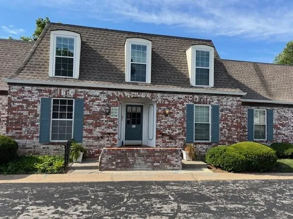5737 Metcalf Ct #25, Mission, KS 66202