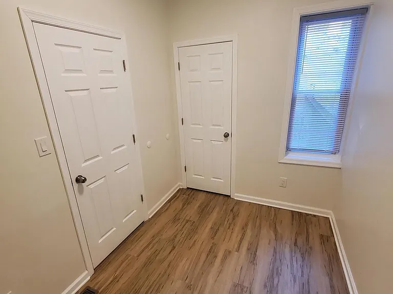 604 E Indiana Ave #1 — Photo 4
