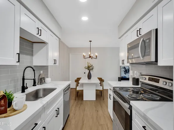 5744 N 68TH Drive, Glendale, AZ 85303