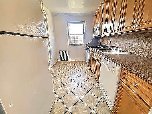 3rd image of 67-22 224th St #G