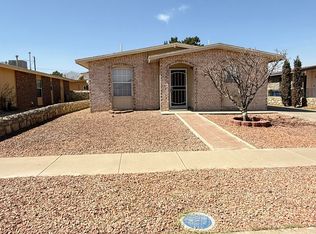 10905 Bay Bridge St, El Paso, TX 79934