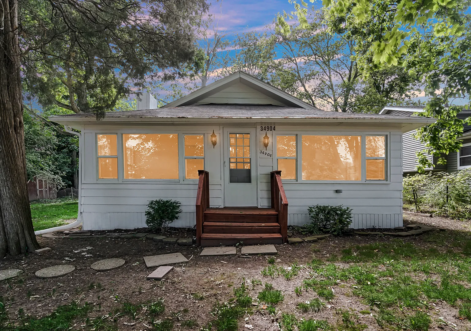 3 bed, 1.5 bath, 1133 sqft, $2,500 — Photo 2