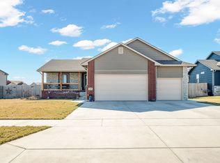 2516 Spring Meadows Ct, Derby, KS 67037