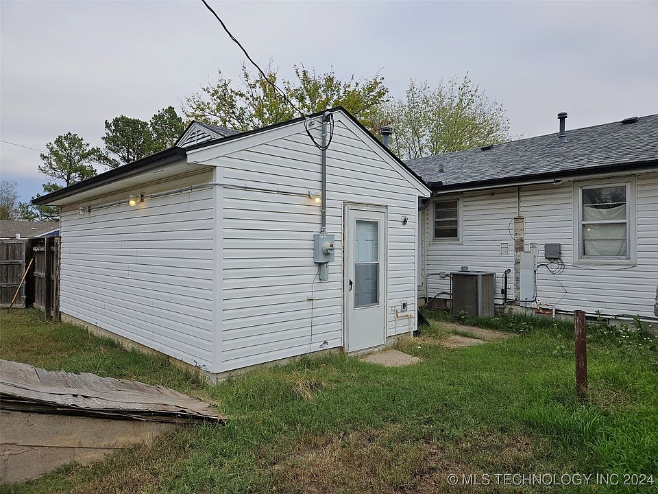 2nd image of 1216 N Allegheny Ave