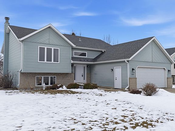 2nd image of 2819 33rd St S