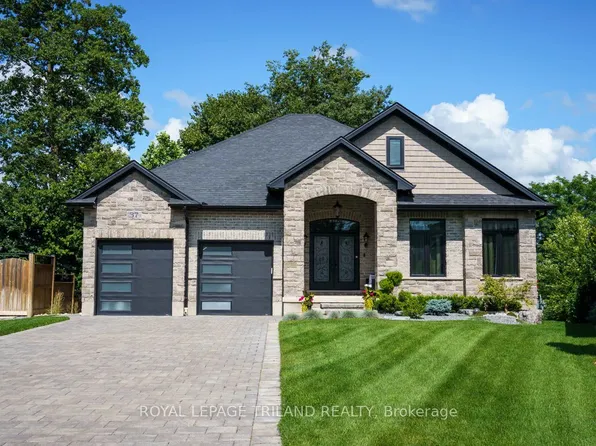 37 Ashby Cres, Strathroy Caradoc, ON N7G 0A7