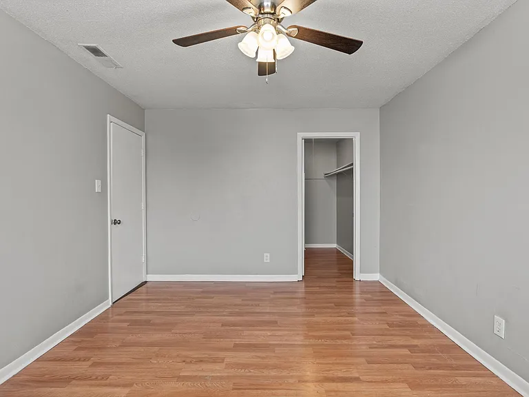 Blossom Wood Apartments — Photo 14