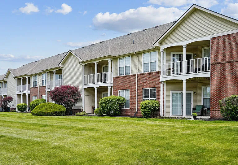 Summit Pointe — Photo 2