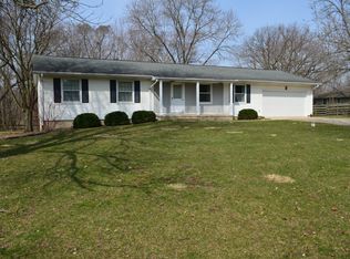 1011 Memory Ln, Cedar Rapids, IA 52403