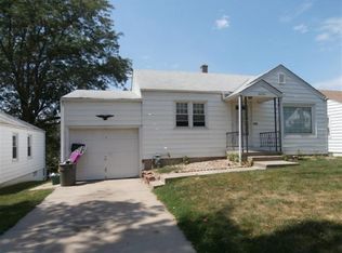 6226 S 41st St, Omaha, NE 68107