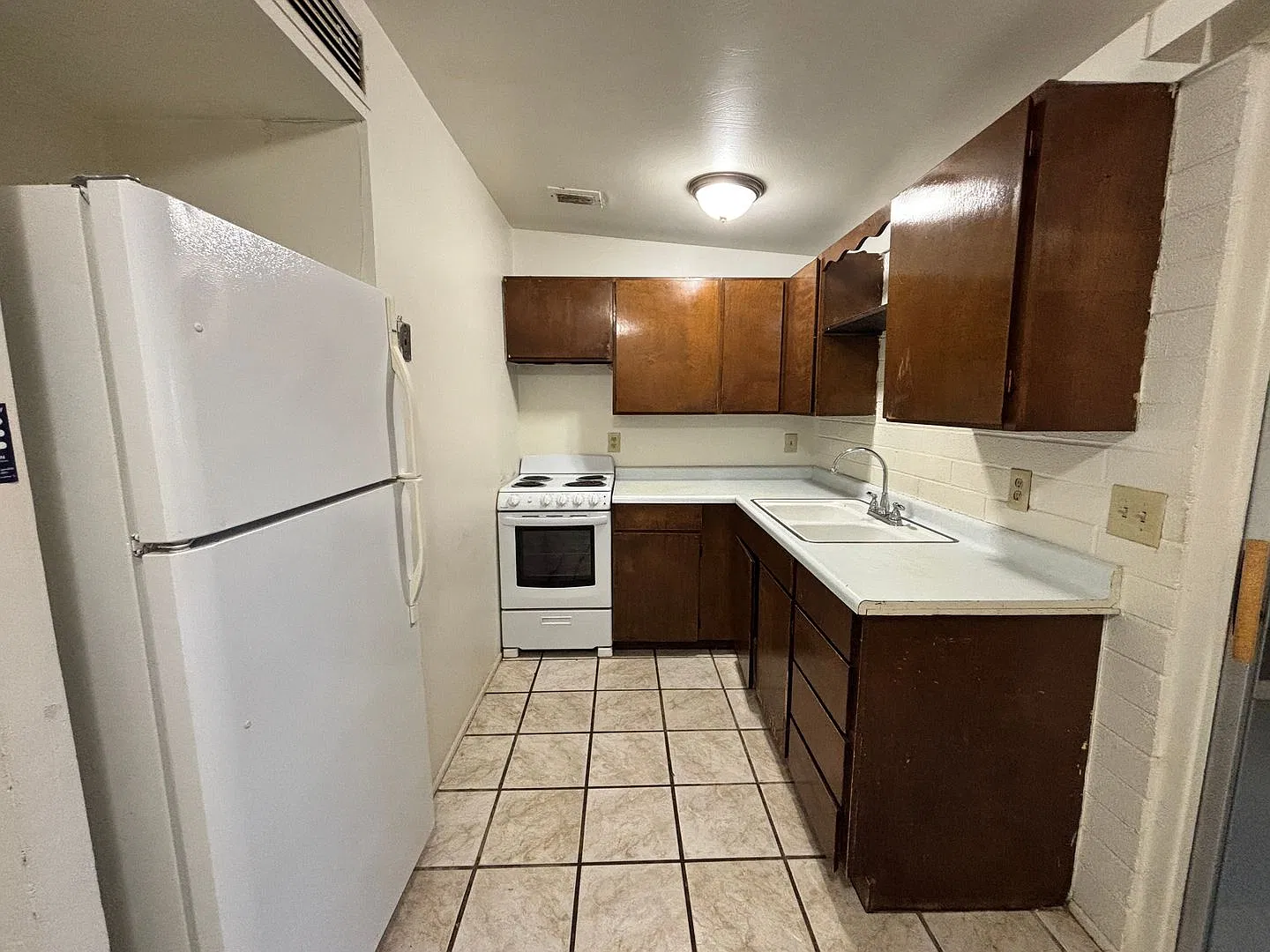 1307 E Nevada Dr — Photo 3