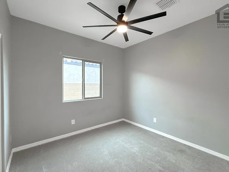 12731 W Myrtle Ave — Photo 15