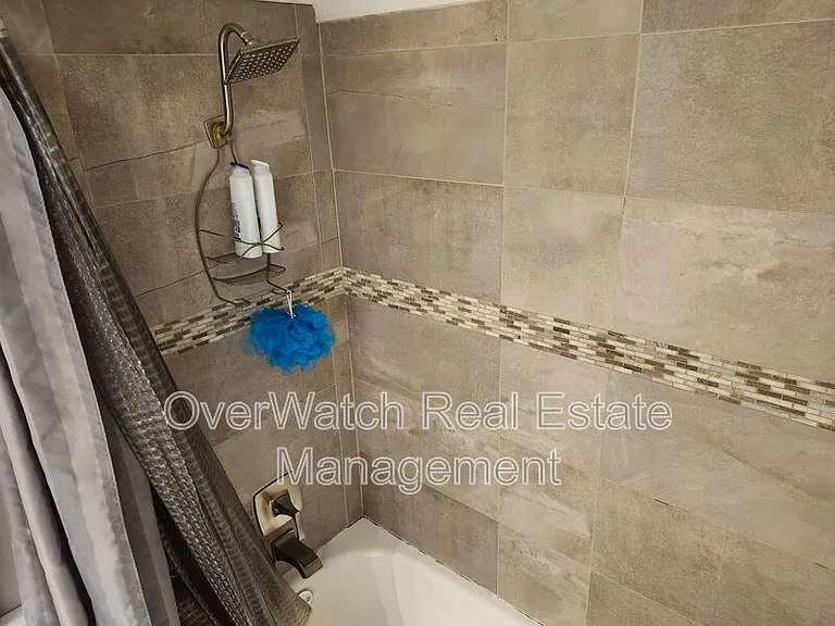 6329 E 32nd Ave #2 — Photo 9