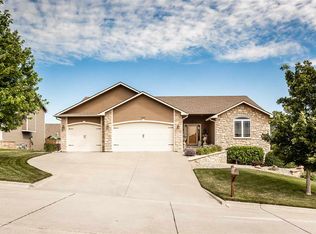 1024 Lobdell Dr, Manhattan, KS 66503