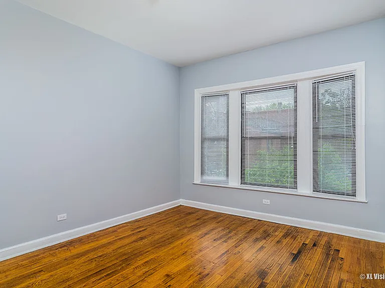 515 E 60th St. — Photo 3