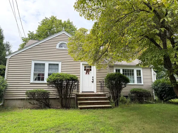15 Elnew Ave, Beverly, MA 01915