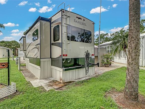 4th image of 10852 Ani Cir #40