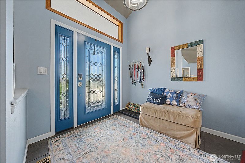 5th image of 4071 Cove West Drive