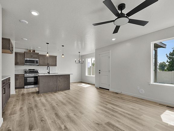 3rd image of 355 N 18th