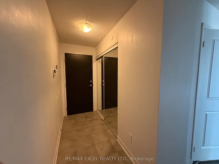 5168 Yonge St #609 — Photo 3