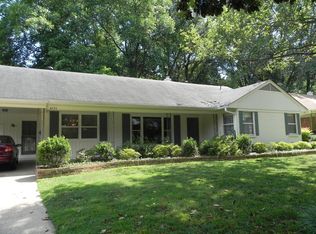 4151 Chickasaw Rd, Memphis, TN 38117