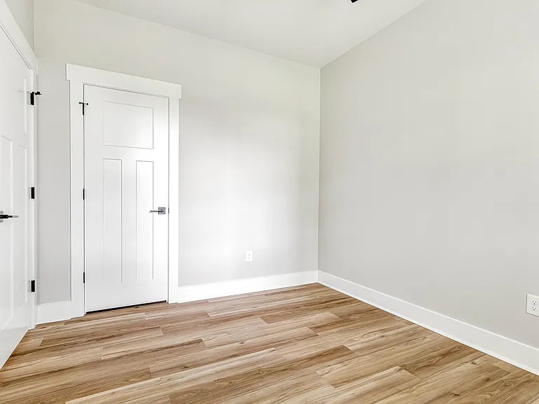 8269 Wonderland Ln — Photo 28