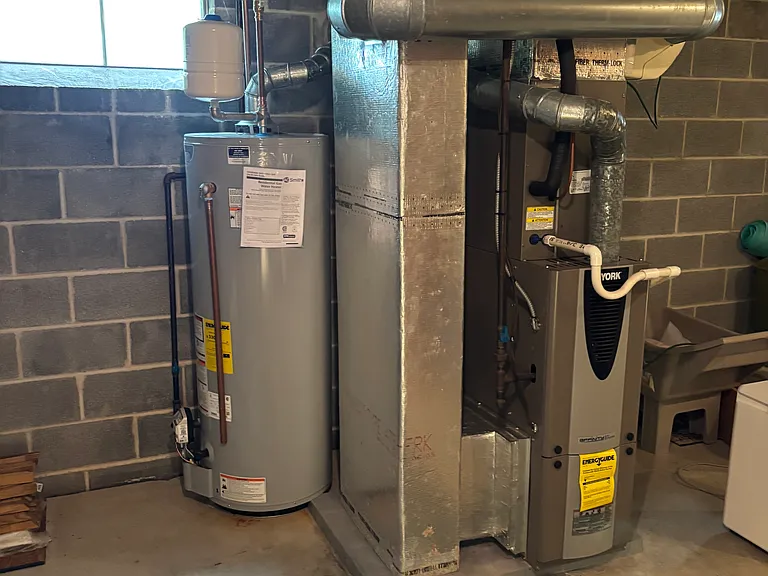 New Hot water heater, Well maintained HVAC unit
