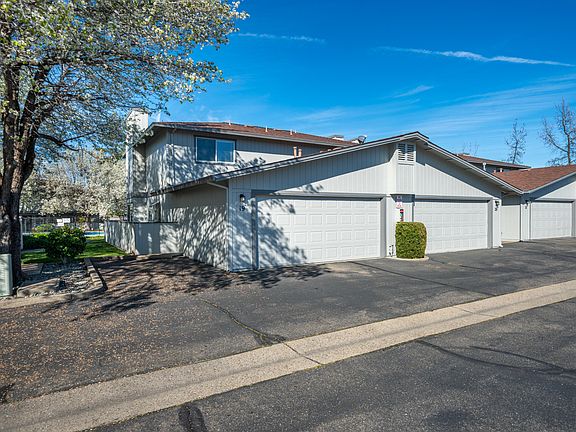 2nd image of 200 Ridgetop Dr APT 19