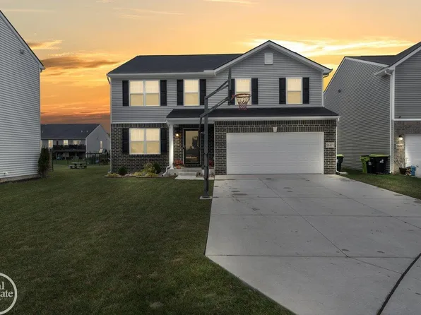 58471 Pembrooke Ave, New Haven, MI 48048