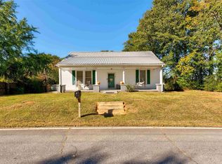 2 S Hillcrest St, Liberty, SC 29657
