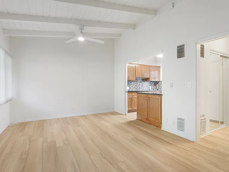 974 Haverford Ave #19 — Photo 3