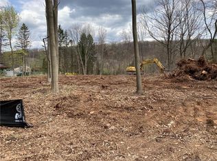 506 High Hill Rd, Meriden, CT 06450