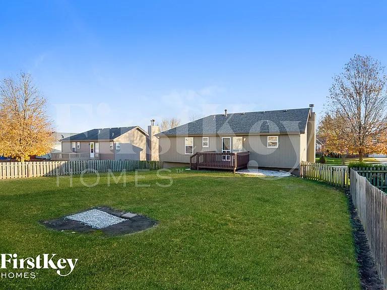 8810 NE 116th St — Photo 14