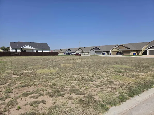 B4 L Stockholm Estates Ave #18, Lindsborg, KS 67456