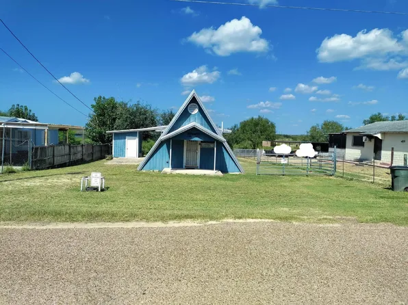 1811 N Siesta Ln, Zapata, TX 78076