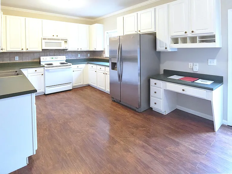 1156 Bungalow Park Dr — Photo 7