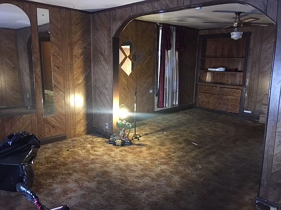 2nd image of 4931 W Congress Pkwy
