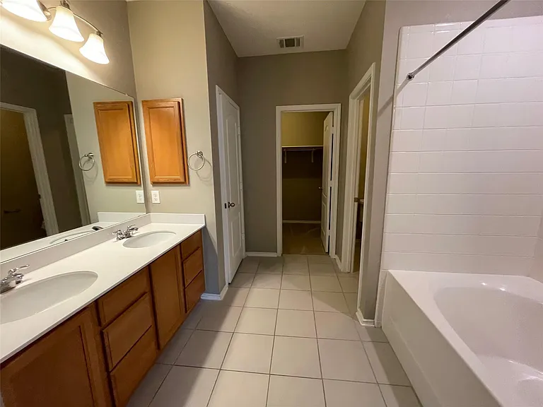 6808 Ondantra Bnd — Photo 11