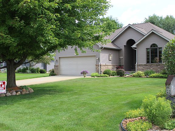 2nd image of 2117 Appleway Dr