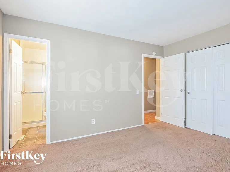 2064 Aristocrat Dr — Photo 9