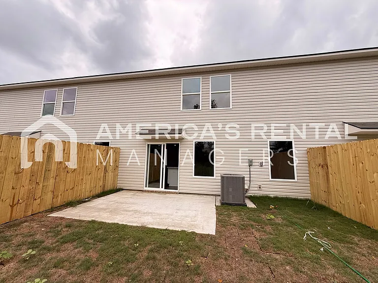 105 River Grass Dr — Photo 27